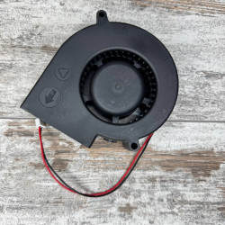 Центробіжний вентилятор Delta Electronics BFB1012VH 12В 5300 об/хв 2.7А для серверів, ЧПУ та електроніки